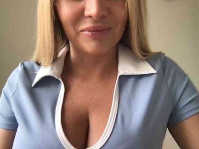 chloebelle webcam