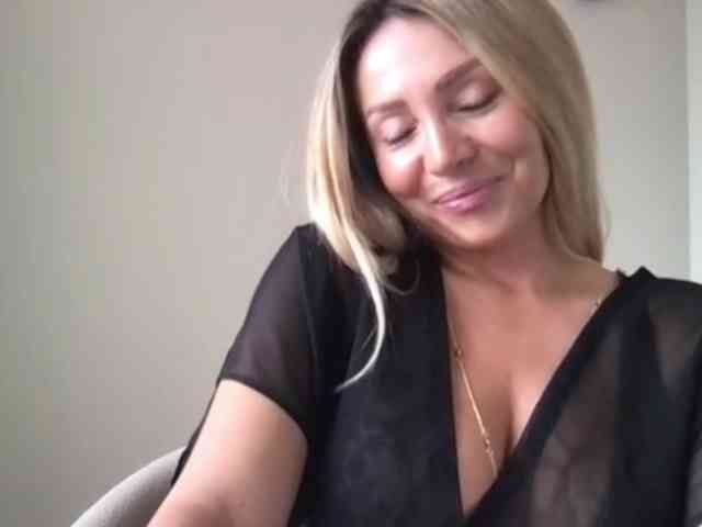 chloebelle webcam