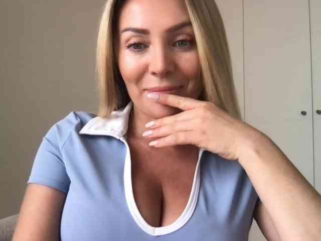 chloebelle webcam