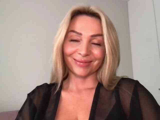 chloebelle webcam