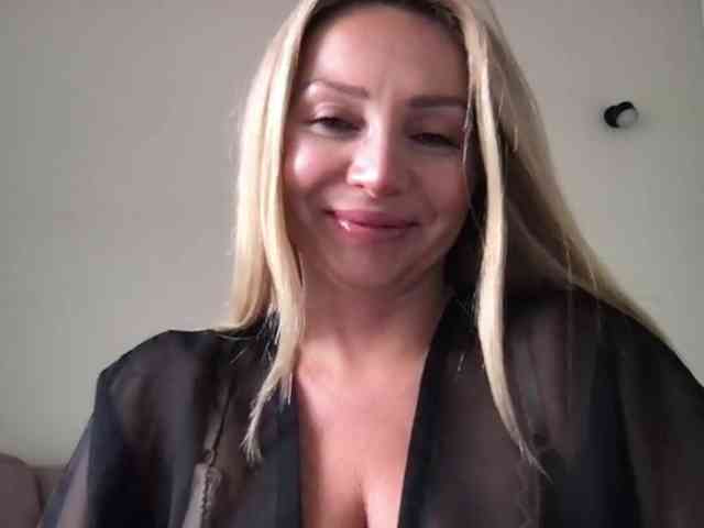 chloebelle webcam
