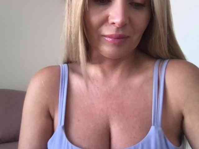 chloebelle webcam