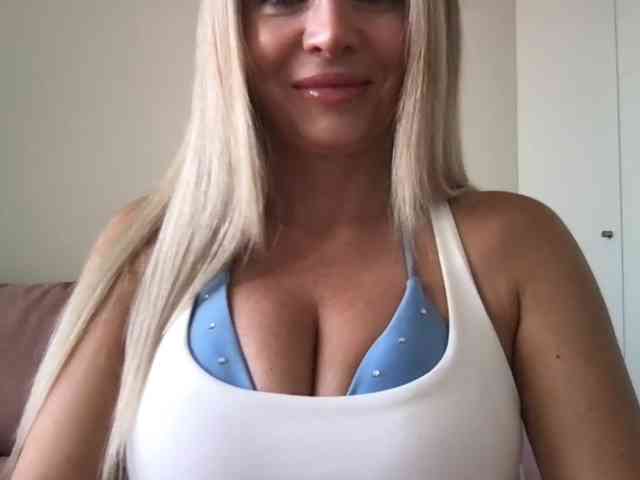 chloebelle webcam