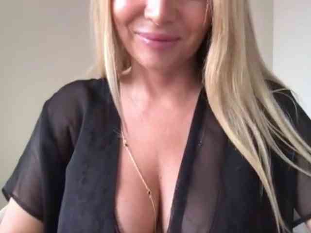 chloebelle webcam