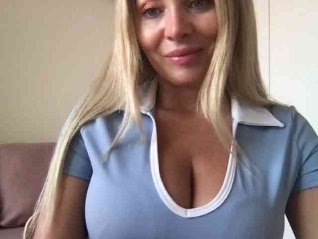 chloebelle webcam