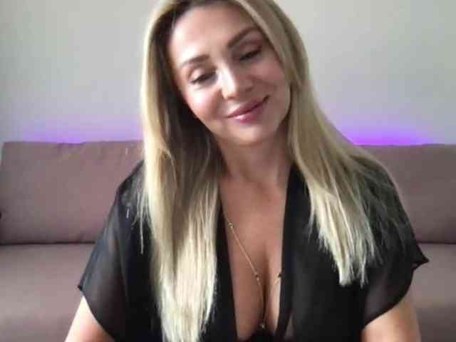 chloebelle webcam