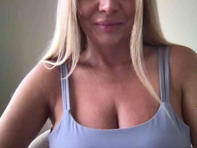 chloebelle
