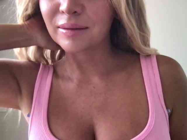 chloebelle webcam