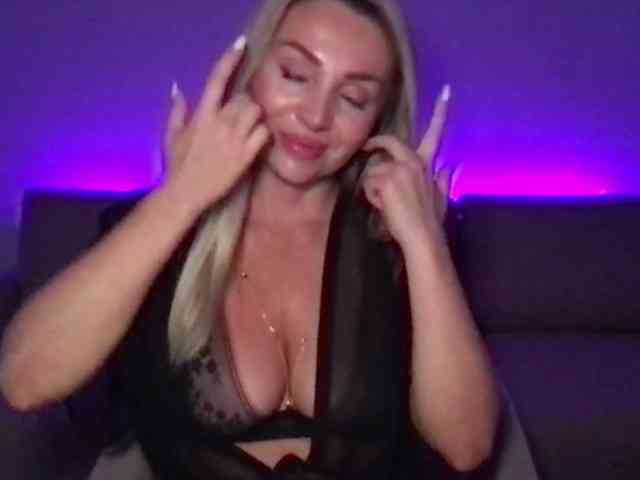chloebelle webcam