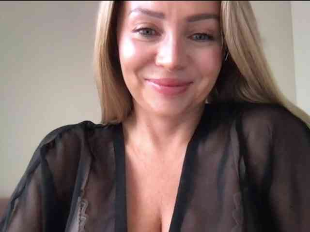 chloebelle webcam