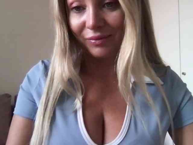 chloebelle webcam