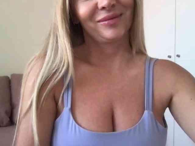 chloebelle webcam