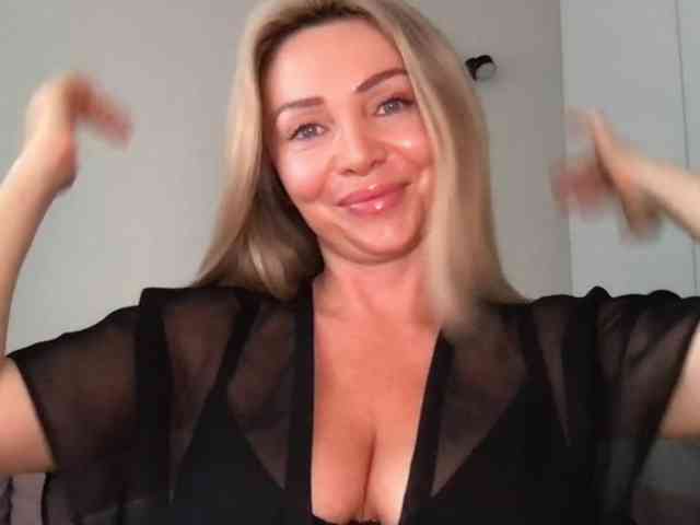chloebelle webcam