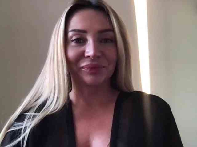 chloebelle webcam