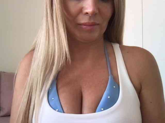 chloebelle webcam