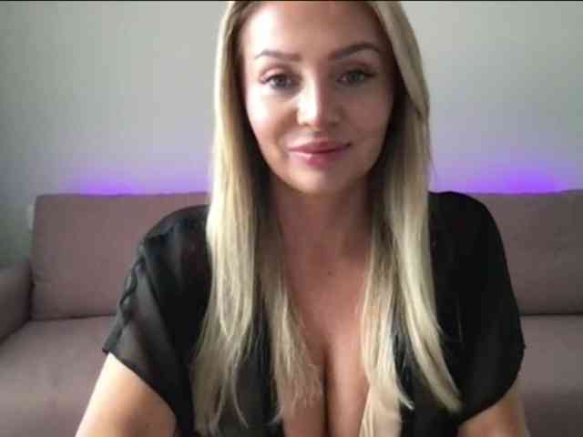 chloebelle webcam