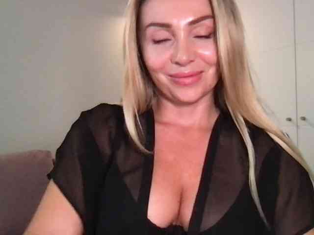 chloebelle webcam