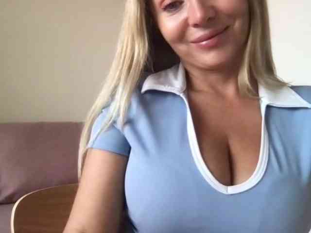 chloebelle webcam