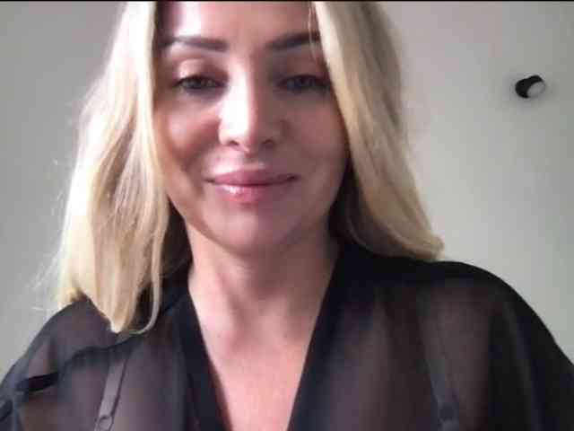 chloebelle webcam