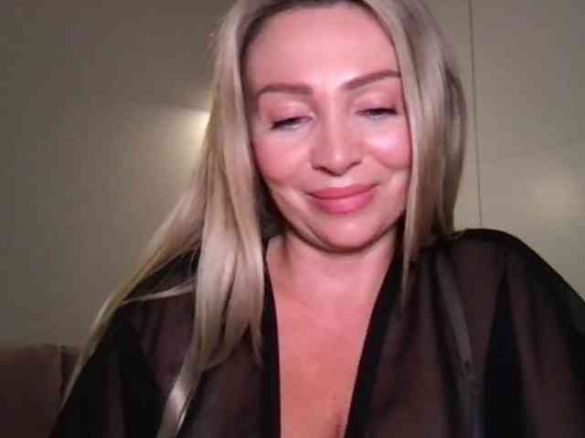 chloebelle webcam