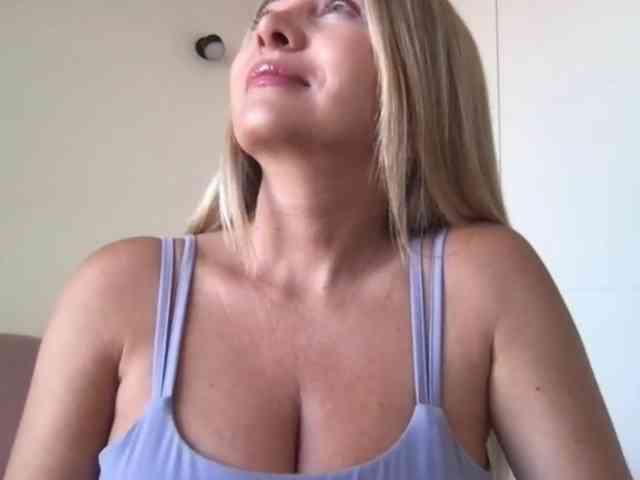 chloebelle webcam