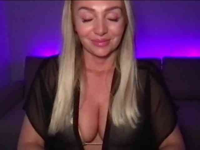 chloebelle webcam