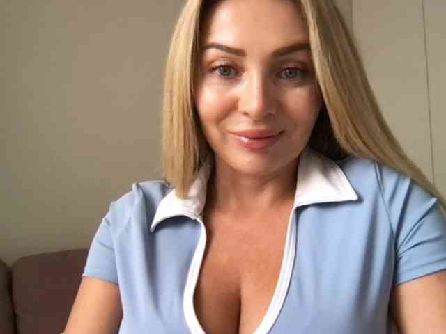 chloebelle webcam