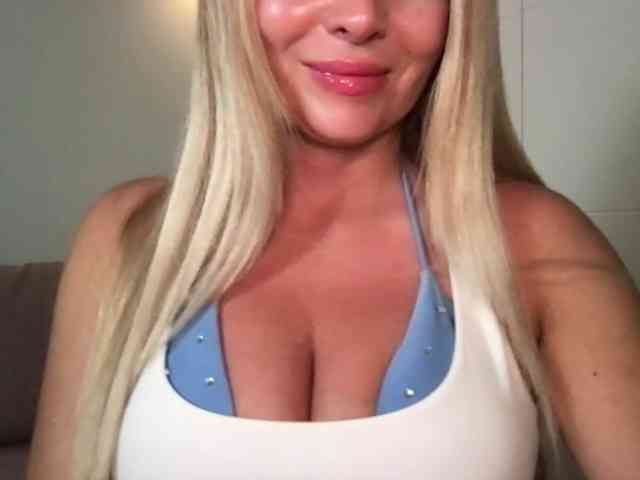 chloebelle webcam