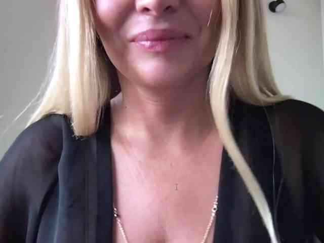 chloebelle webcam