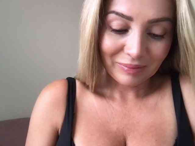 chloebelle webcam