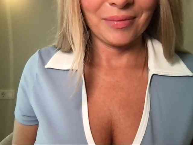 chloebelle webcam