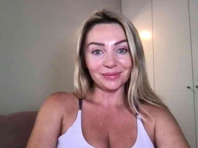 chloebelle webcam
