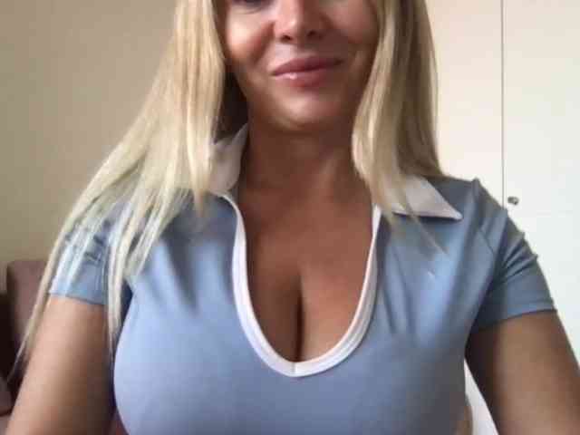 chloebelle webcam