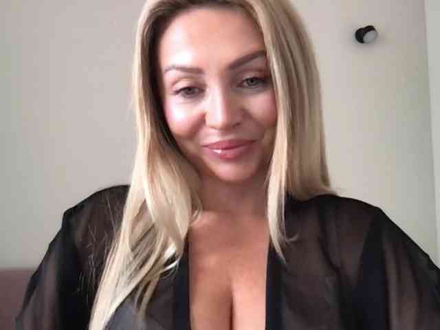 chloebelle webcam