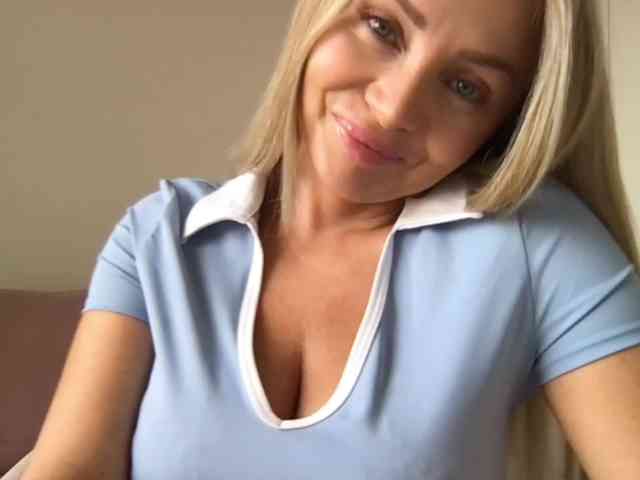chloebelle webcam