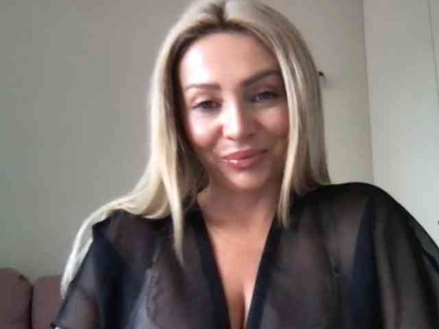 chloebelle webcam