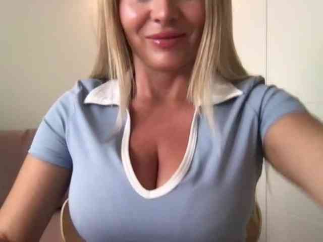 chloebelle webcam
