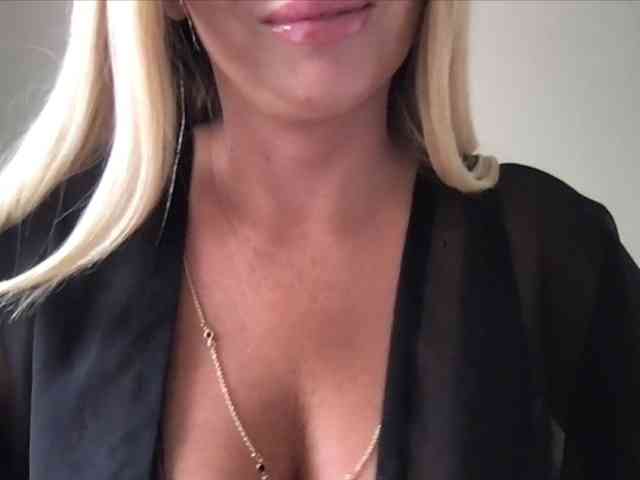 chloebelle webcam