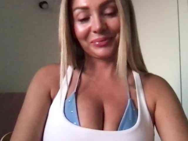 chloebelle webcam