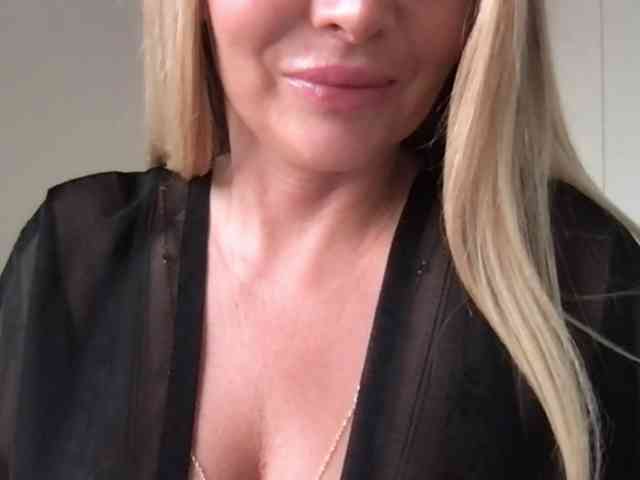 chloebelle webcam