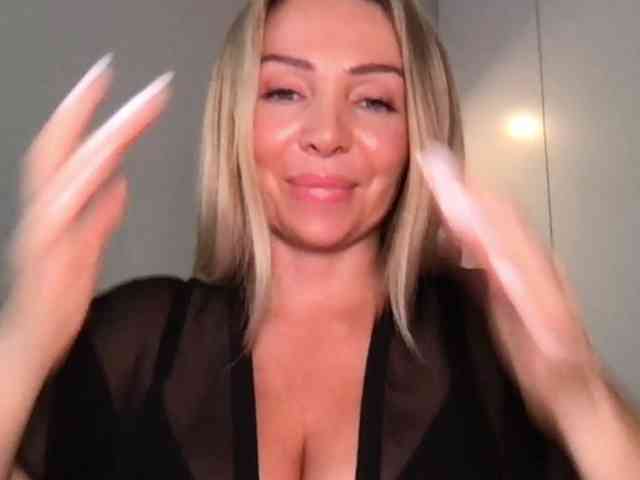 chloebelle webcam