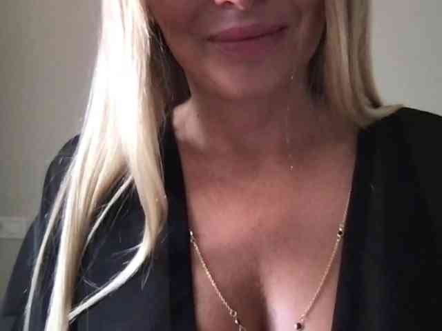 chloebelle webcam