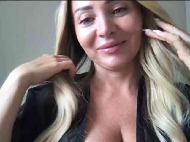 chloebelle webcam