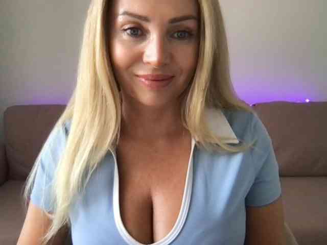 chloebelle webcam