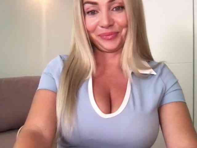 chloebelle webcam