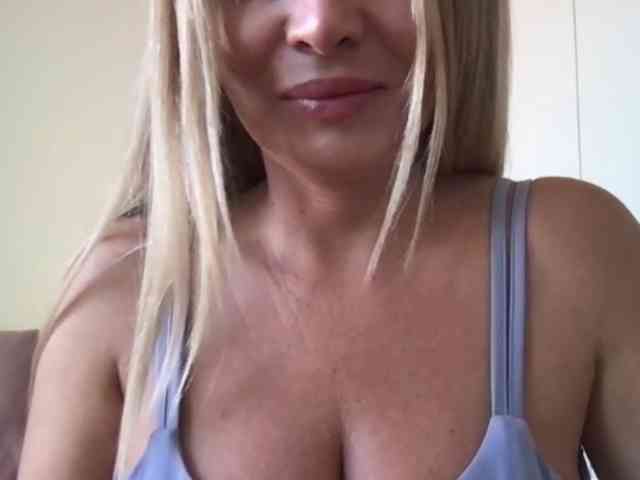 chloebelle webcam
