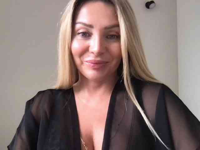 chloebelle webcam