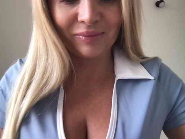 chloebelle webcam