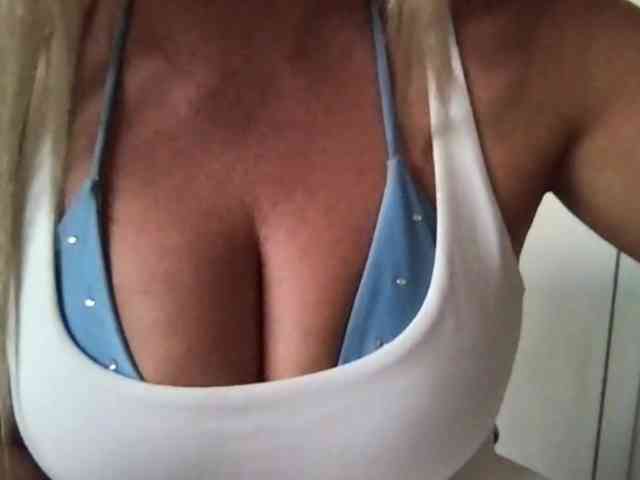 chloebelle webcam