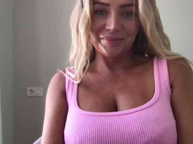 chloebelle webcam